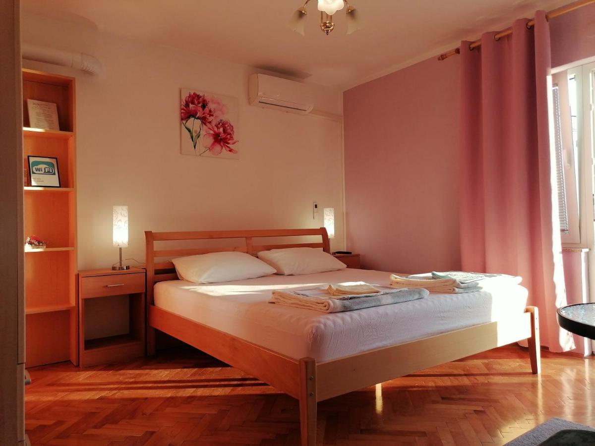 Guest House Pamela Senj  Exterior photo